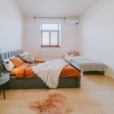 Priestranny Apartman V Centre Košice Extérieur photo
