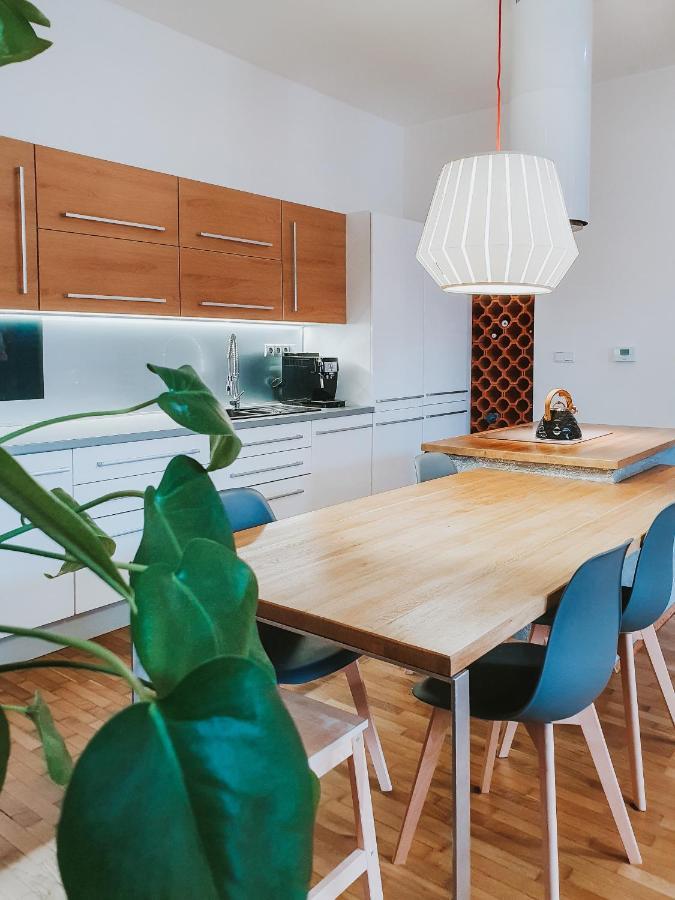 Priestranny Apartman V Centre Košice Extérieur photo